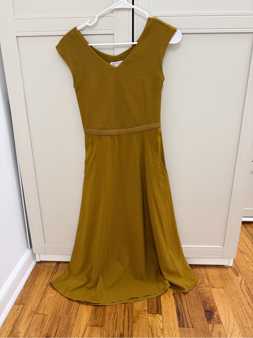 Athleta Olive-Toned Sleeveless Maxi Dress